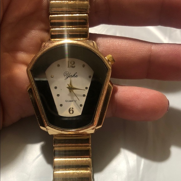 Gold Men's Watch - Picture 2 of 7